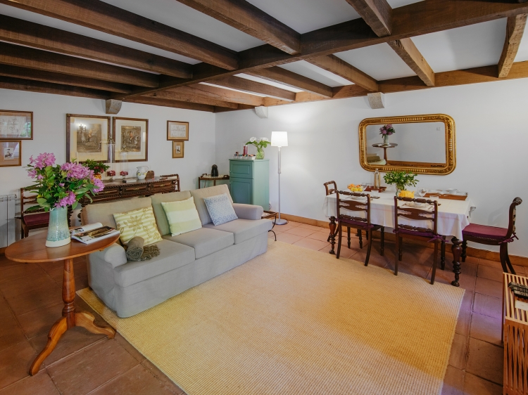Vine Living Room