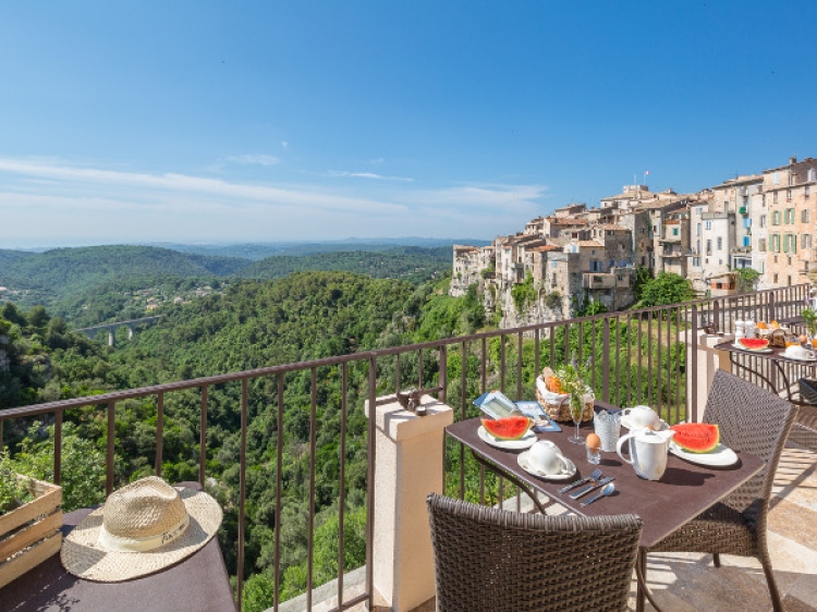 Histoires de Bastide Tourrettes sur Loup hotel b&b best