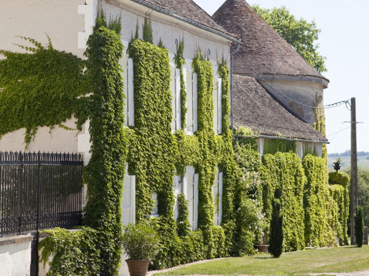 Chateau Resle France best boutique hotels secretplaces design
