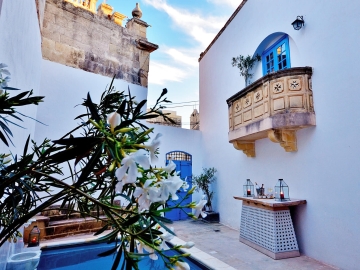 Chapel 5 Boutique Suites B&B - Bed & Breakfast in Naxxar, Malta