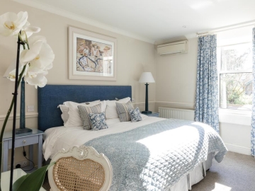 Leighton House - Bed & Breakfast in Bath, Somerset