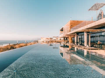 Noah Surf House - Design Hotel in Santa Cruz, Região de Lisboa