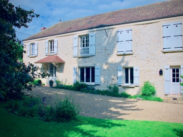 Glycines Country Guesthouse - Apartamentos de férias in Goupillières, Île de France