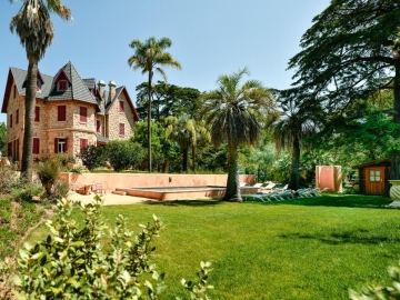Chalet Ficalho - Bed & Breakfast in Cascais, Região de Lisboa