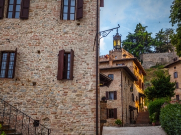 Antico Borgo di Tabiano Castello - Hotel & Self-Catering in Salsomaggiore Terme, Emilia-Romagna