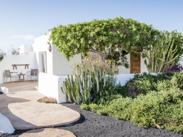 Casa Dominique - Bed & Breakfast in Caleta de Famara, Ilhas Canárias