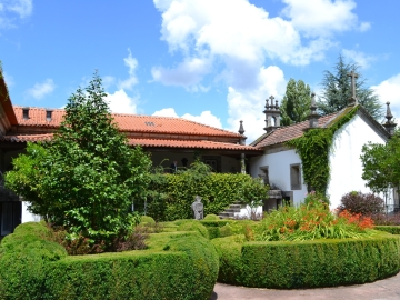 Casa de Juste - Hotel & Self-Catering in Lousada, Douro e Norte