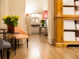 Casa Fabbrini Bocca di Leone Rome b&b hotel