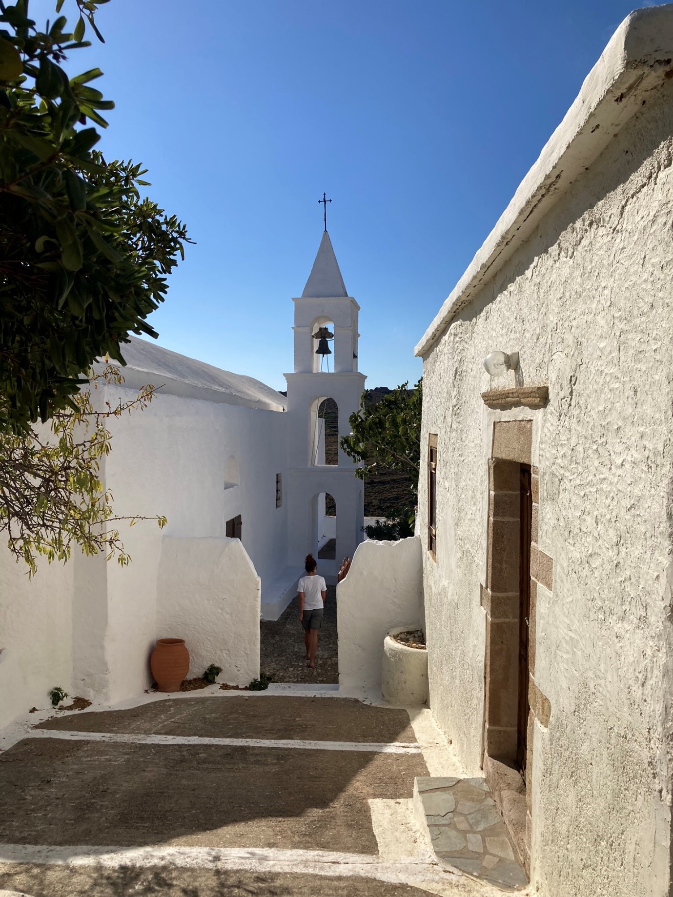 On the search for Nostos guesthouse
