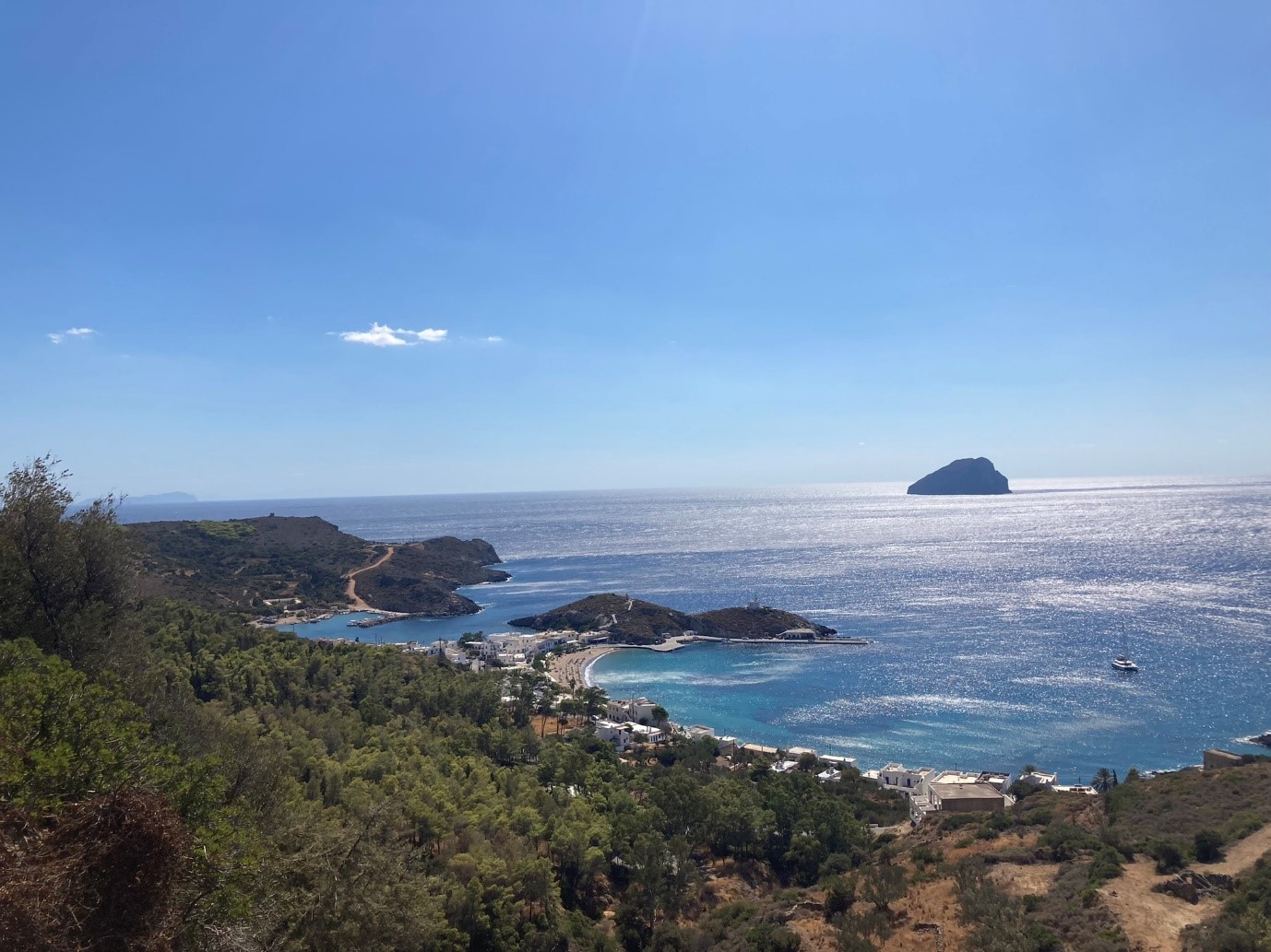 Little fishing village below Chora