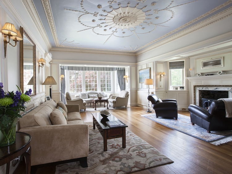 Interior Windlestraw, Scotland